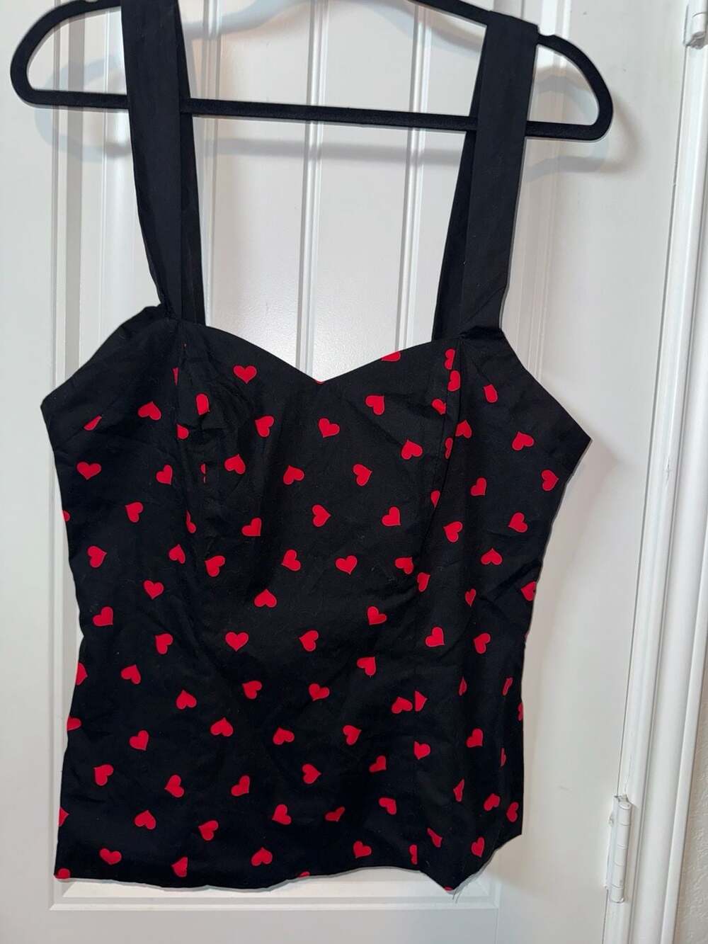 Magnolia Place wonens top heart print Sweetheart Neckline Pinup whimsigoth